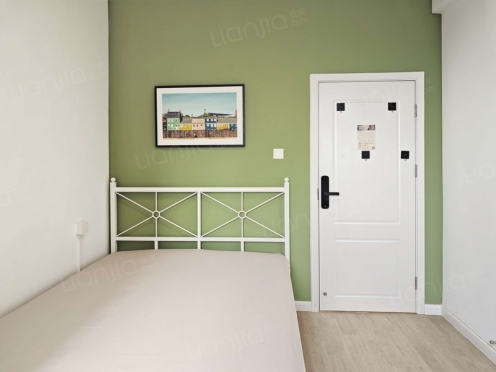 合租·每日汇城 5居室 西南卧