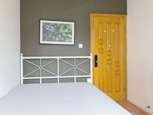 合租·鸿生花园 4居室 东卧