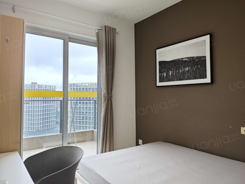 合租·首创国际城一期 3居室 东南卧