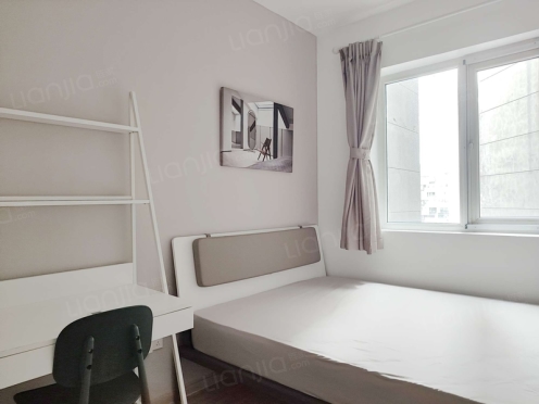 合租·蓝光凯丽香江 4居室 西北卧