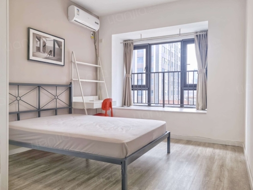 合租·融创观玺台花园 4居室 南卧