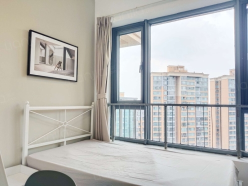 合租·御龙山二期 3居室 北卧