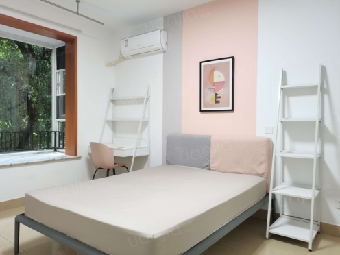 合租·风华庭 4居室 东北卧