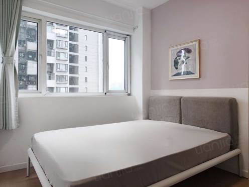 合租·蓝光凯丽香江 4居室 东卧