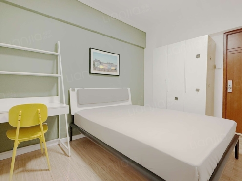 合租·东方新城一期 3居室 南卧