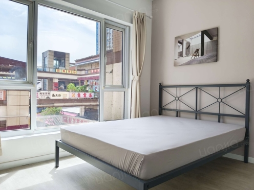 合租·华宇广场 4居室 东卧