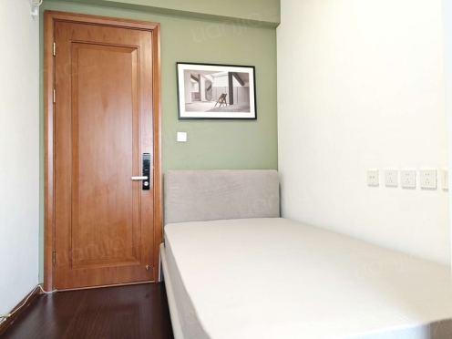 合租·中铁鹭岛艺术城 4居室 南卧