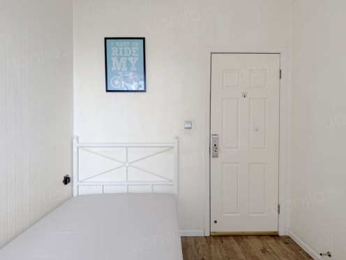 合租·上海东韵 5居室 西北卧