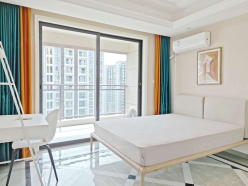 合租·绿地新里城四期 4居室 南卧