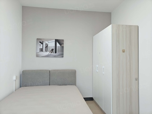 合租·西锦国际一期 3居室 东南卧