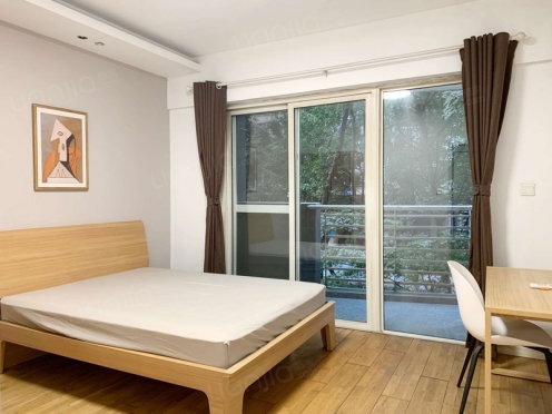 合租·中房蓝水湾 4居室 东卧