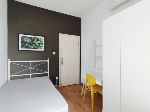 合租·央湖名邸一期 4居室 东卧