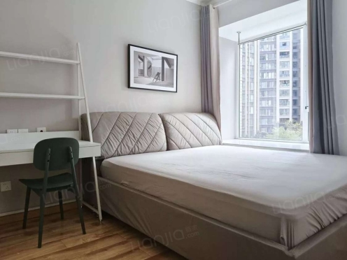 合租·蓝光锦绣城 4居室 西南卧