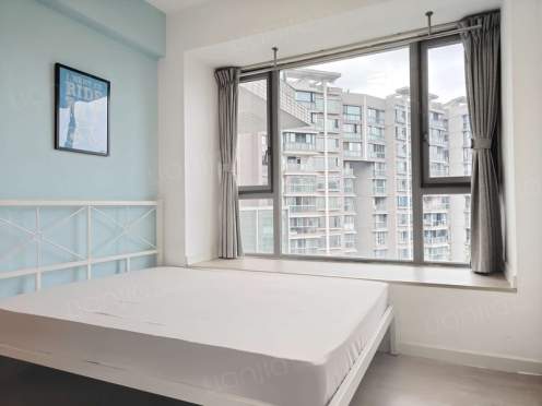 合租·时代晶科名苑 5居室 西卧