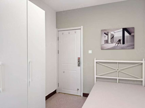 合租·莲花新一区 4居室 南卧