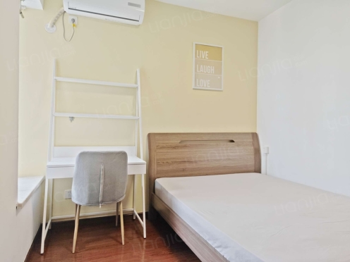 合租·金阳易诚国际 3居室 东卧