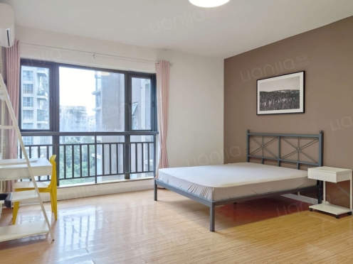 合租·成都花园上城 4居室 南卧