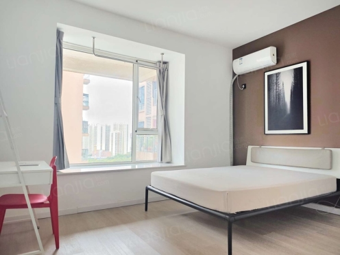 合租·比华利国际城二期 5居室 东北卧