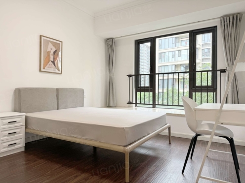 合租·融创香璟台东苑二期 5居室 南卧