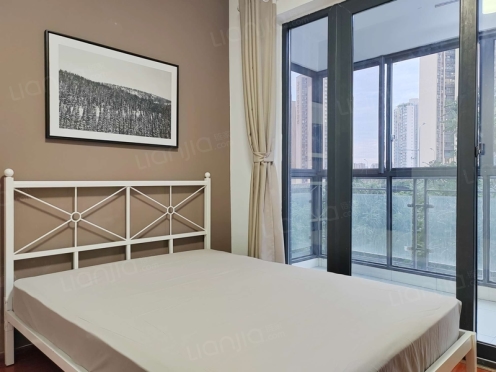 合租·浅水半岛三期 3居室 西南卧