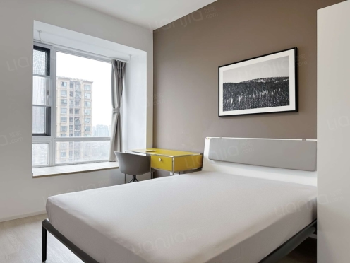 合租·兴元绿洲一期 4居室 西南卧