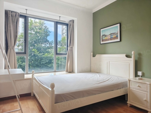 合租·时代晶科名苑 4居室 北卧