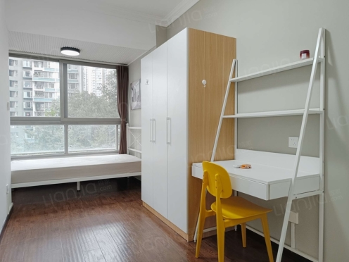 合租·新鸿基悦城 5居室 北卧