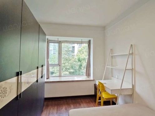 合租·蓝光富丽花城 4居室 北卧