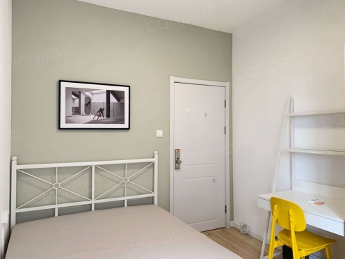 合租·汇融名城C区 3居室 西卧