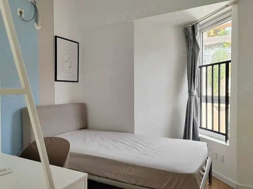 合租·中房蓝水湾 3居室 东南卧