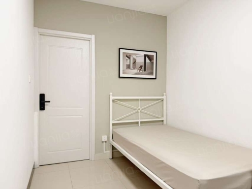 合租·城南晶座 4居室 南卧