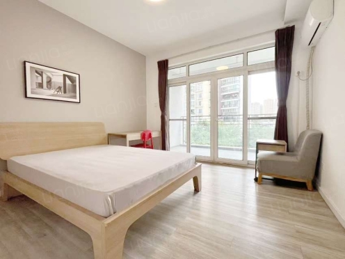 合租·花样年花郡 3居室 北卧