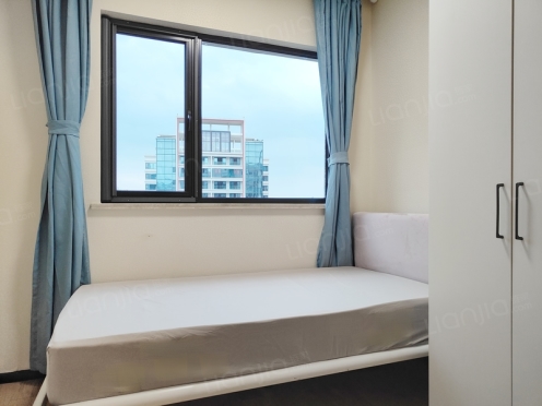 合租·麓府 4居室 西南卧