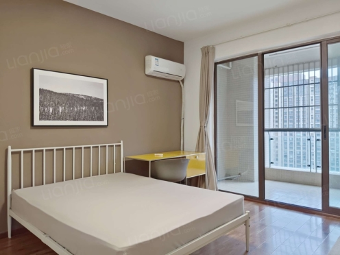 合租·天府豪庭 4居室 南卧