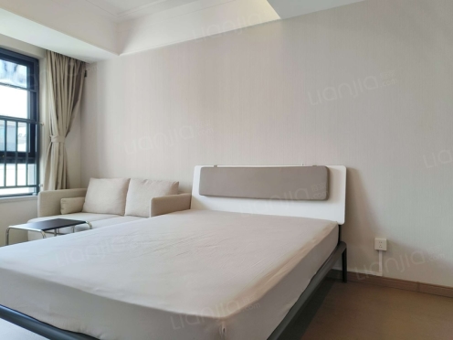 合租·德商花样年碧云天骄 4居室 东南卧