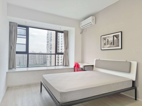 合租·远大中央公园一期 5居室 西北卧