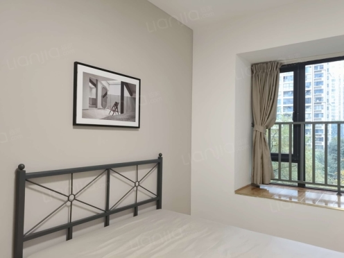 合租·雅颂居二期 4居室 西卧