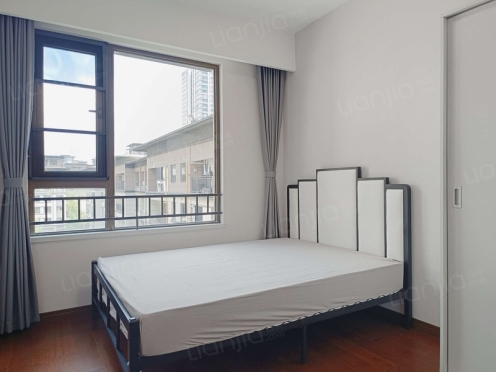 合租·合能铂悦华庭 5居室 东卧