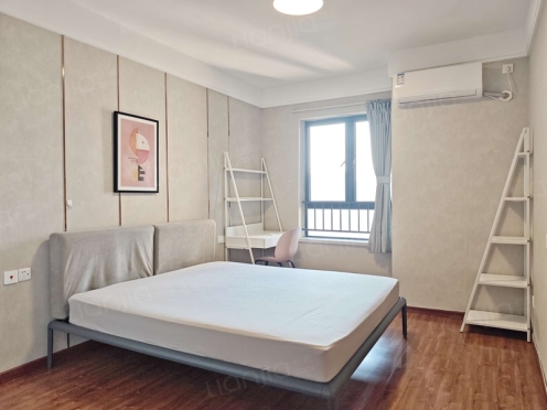 合租·奥园公园府邸 4居室 南卧