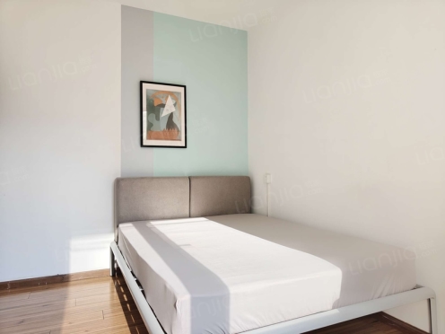 合租·华润凤凰城一期 5居室 西卧