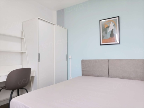 合租·外滩 4居室 东南卧