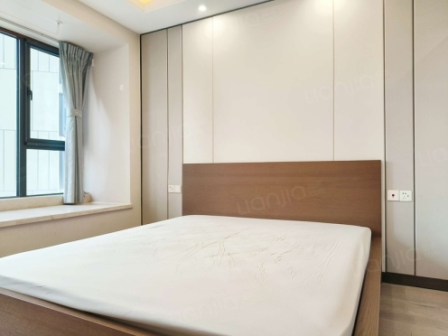 合租·广汇御园二期B区 4居室 西南卧