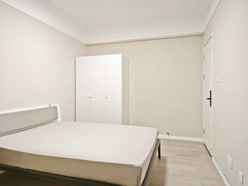 合租·绿地新里城三期 4居室 北卧