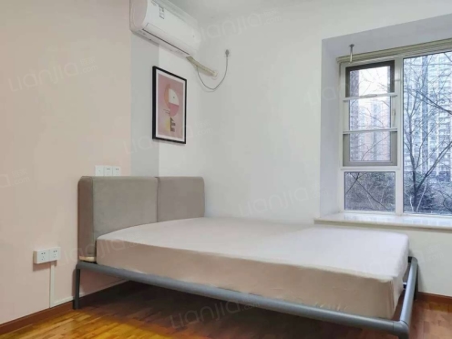 合租·蓝光锦绣城 5居室 东卧