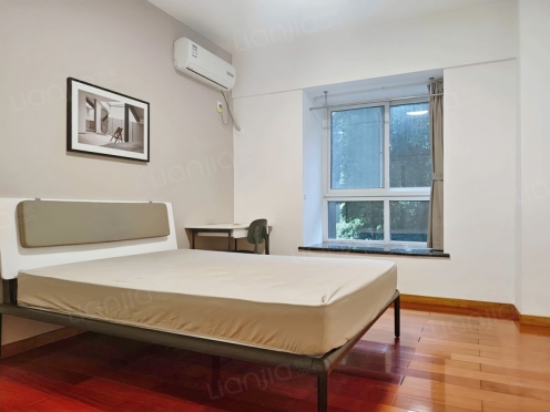 合租·泛林格兰晴天 4居室 南卧