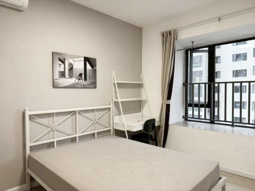 合租·雅颂居二期 4居室 西卧