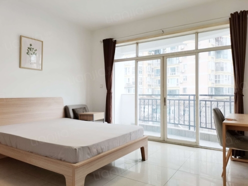 合租·名人苑 4居室 西北卧