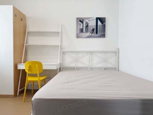 合租·城南名著 4居室 东卧