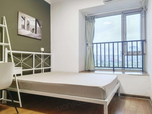 合租·清水路苑 3居室 西卧