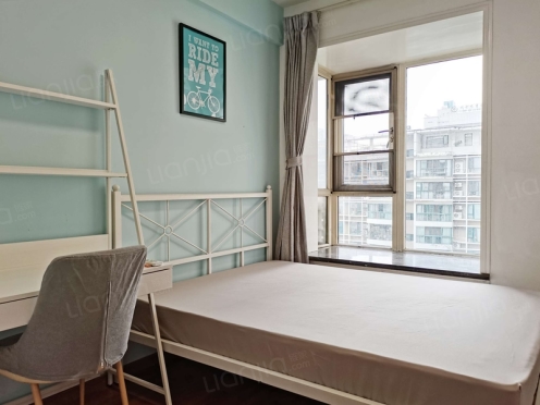 合租·伊甸阳光 4居室 东北卧